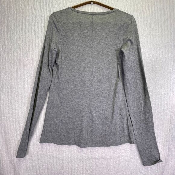 Lululemon Gray Sweat Thumbholes Relaxed Stretch Long Sleeve T-Shirt Size 8 - Picture 5 of 7